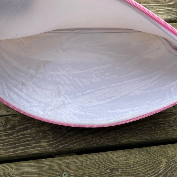 Laptop Sleeve: Pink 13.3" (Mac/ Chromebook/ Tablet Accessory) - Picture 5 of 9